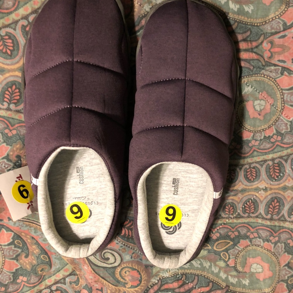 Clark’s slippers